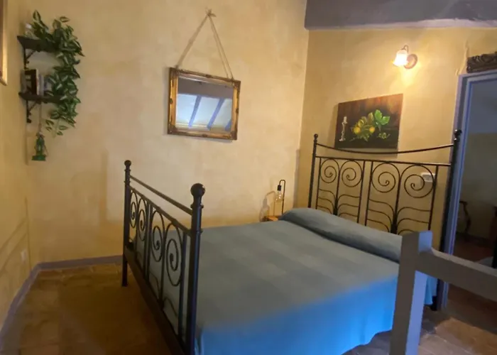 Maison Dina